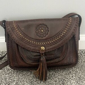 Beautiful brand new Patricia Nash leather crossbody bag